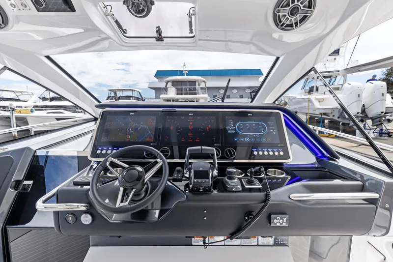 Slide: The Image of Azimut 48 Verve 2026 - 49