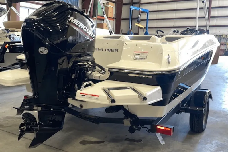 Slide: The Image of Bayliner 180 ELEMENT 2023 - 11