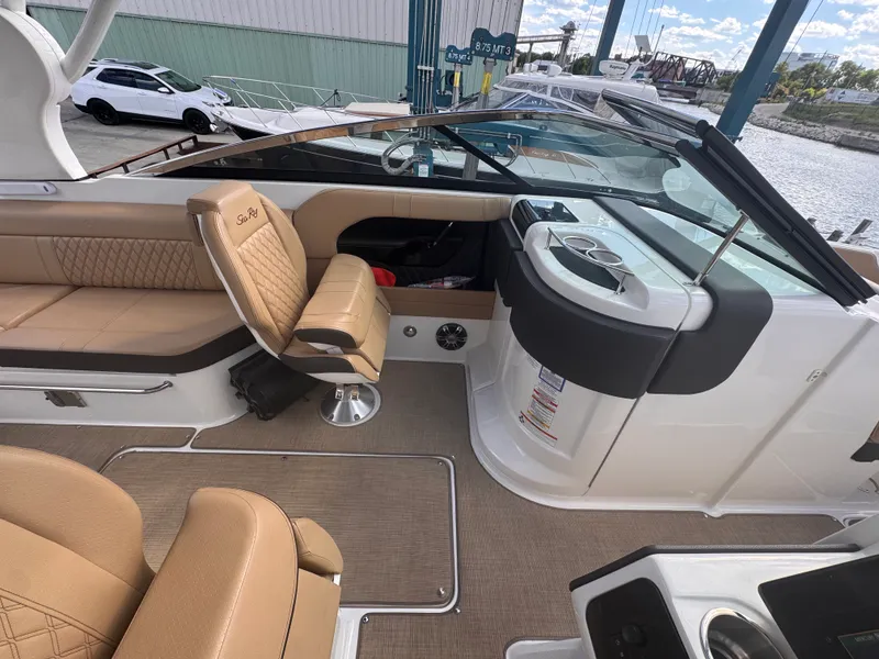 Slide: The Image of Sea Ray 280 SLX 2019 - 13