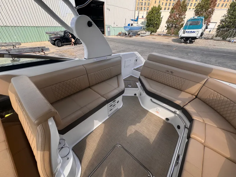 Slide: The Image of Sea Ray 280 SLX 2019 - 9