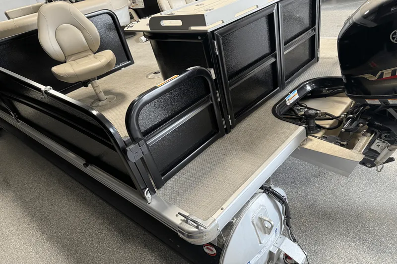 Slide: The Image of Premier 230 SUNSPREE ANGLER 2023 - 11