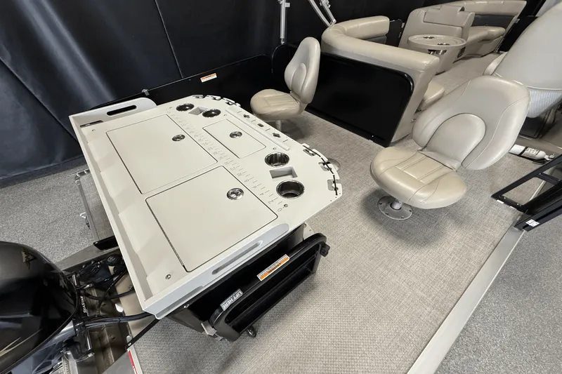 Slide: The Image of Premier 230 SUNSPREE ANGLER 2023 - 12