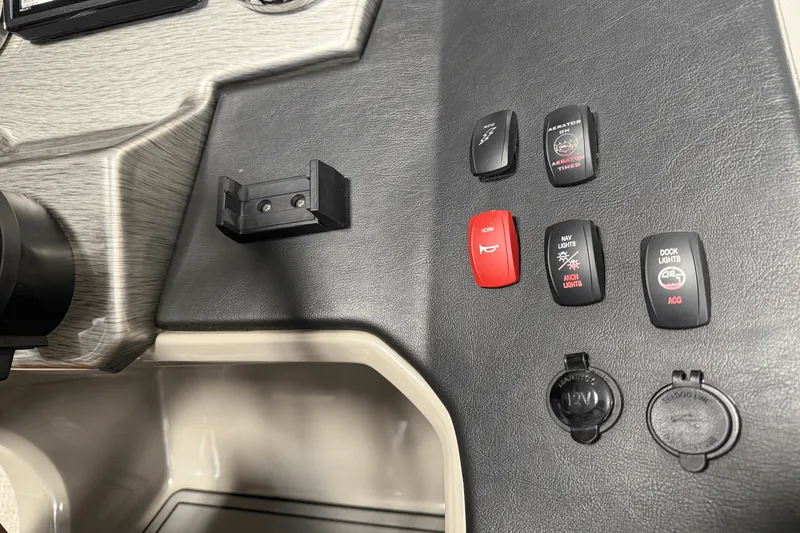 Slide: The Image of Premier 230 SUNSPREE ANGLER 2023 - 51