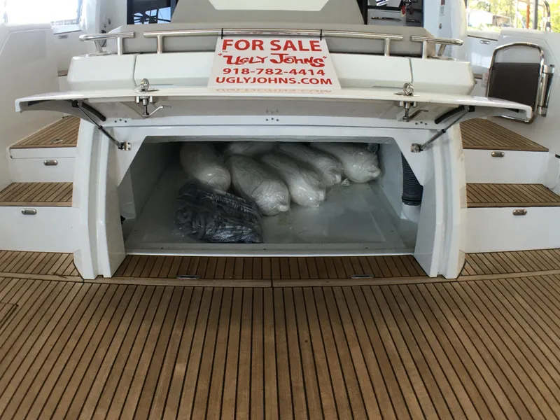 Slide: The Image of 2017 Jeanneau Leader 46 boat with storage space, for sale. - 11