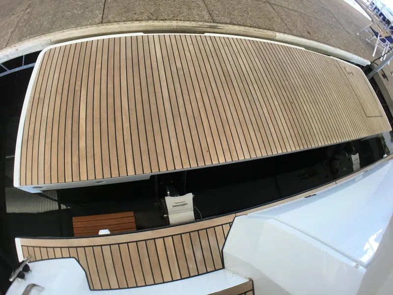 Slide: The Image of Teak deck of a 2017 Jeanneau Leader 46 boat. - 13