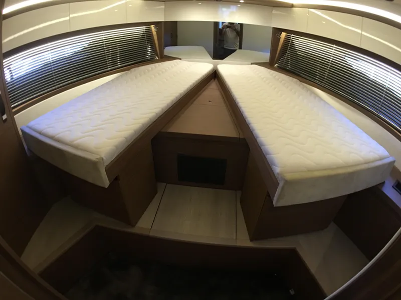 Slide: The Image of Interior of Jeanneau Leader 46 yacht, year 2017. - 43
