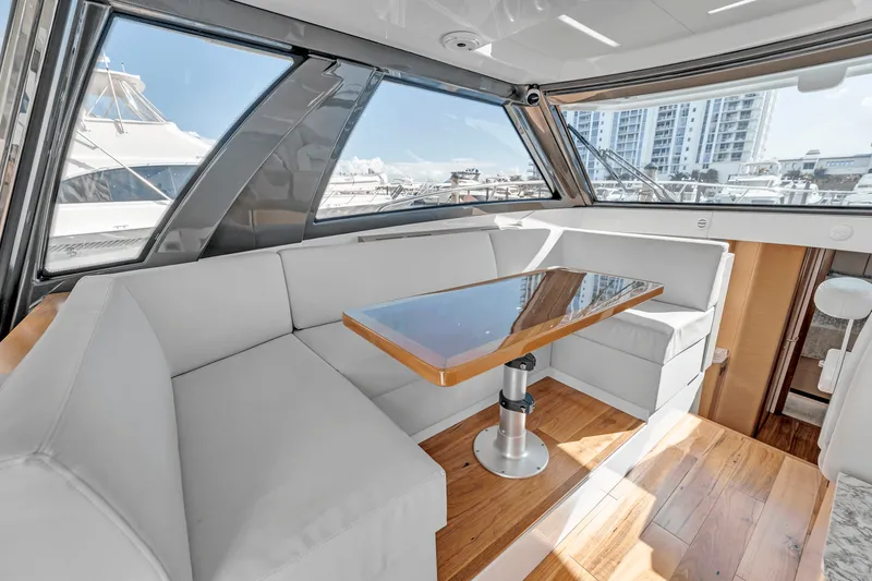 Slide: The Image of Ocean Alexander 45 DIVERGENCE COUPE 2021 - 23