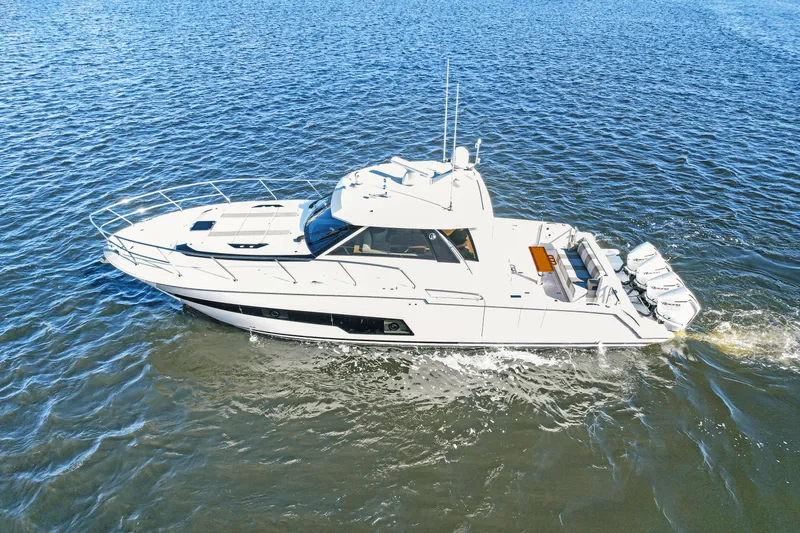 Slide: The Image of Ocean Alexander 45 DIVERGENCE COUPE 2021 - 3