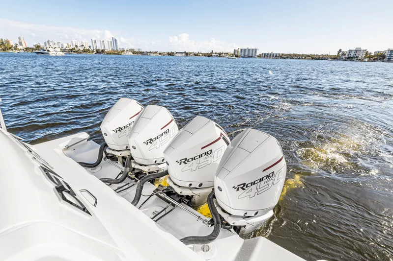 Slide: The Image of Ocean Alexander 45 DIVERGENCE COUPE 2021 - 50