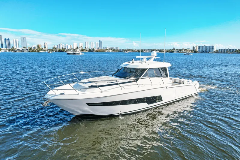 Slide: The Image of Ocean Alexander 45 DIVERGENCE COUPE 2021 - 58