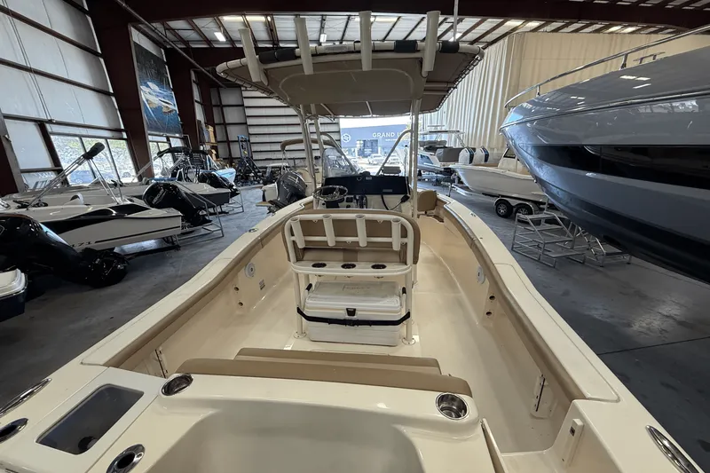 Slide: The Image of Scout 215 XSF 2019 - 4