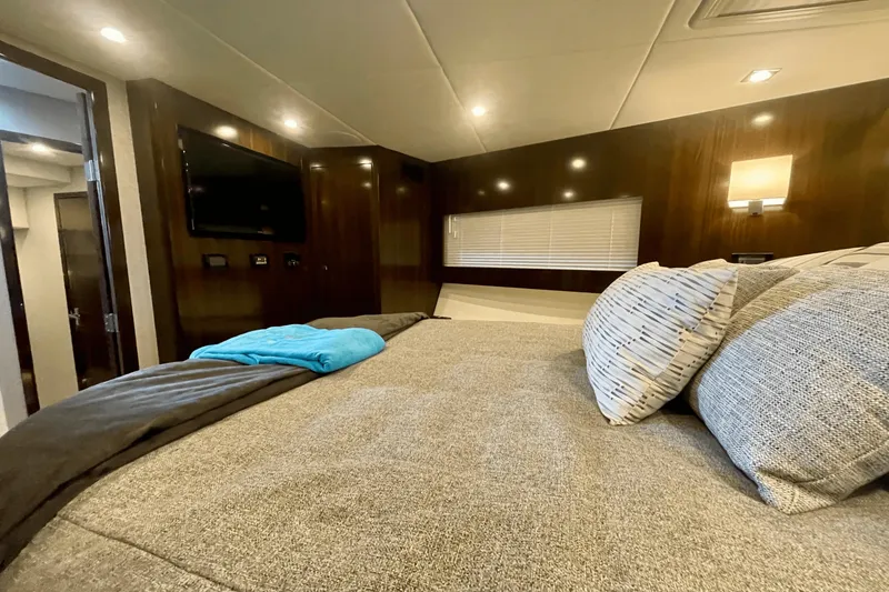 Slide: The Image of Cruisers Yachts 46 CANTIUS 2023 - 24