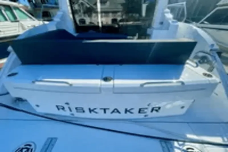 Slide: The Image of Cruisers Yachts 46 CANTIUS 2023 - 3