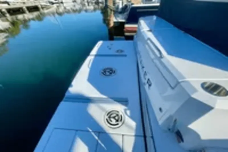 Slide: The Image of Cruisers Yachts 46 CANTIUS 2023 - 5