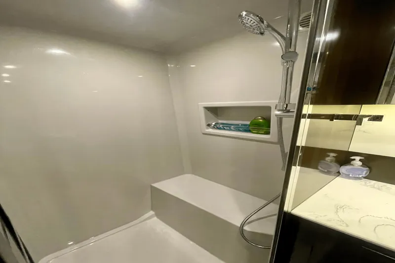 Slide: The Image of Cruisers Yachts 46 CANTIUS 2023 - 52