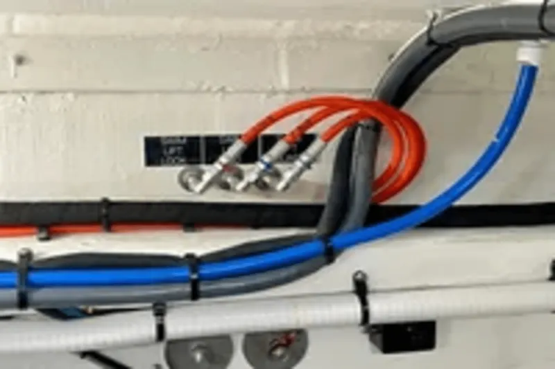 Slide: The Image of Cruisers Yachts 46 CANTIUS 2023 - 59