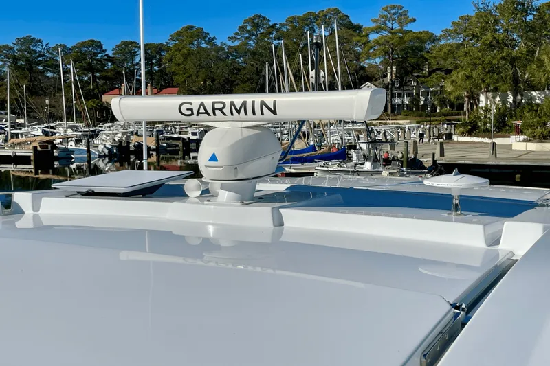 Slide: The Image of Cruisers Yachts 46 CANTIUS 2023 - 6