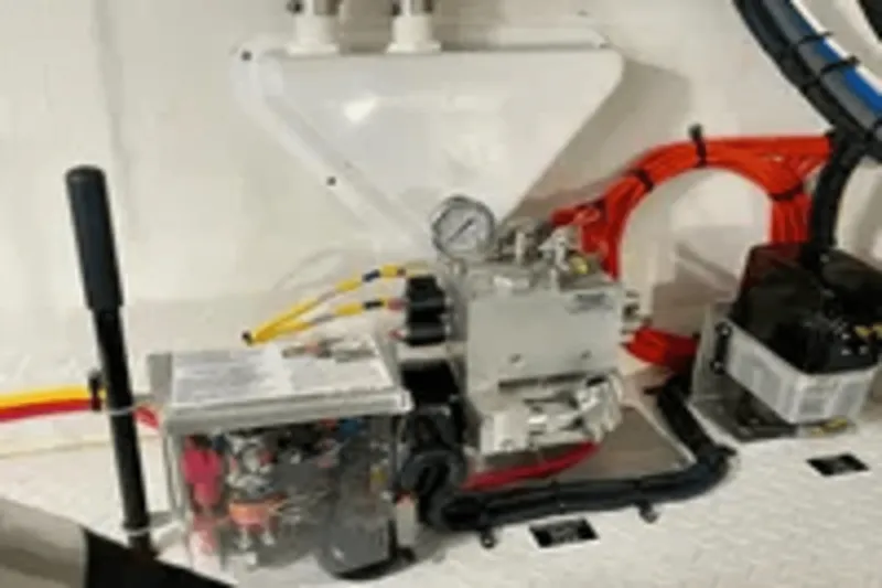 Slide: The Image of Cruisers Yachts 46 CANTIUS 2023 - 64