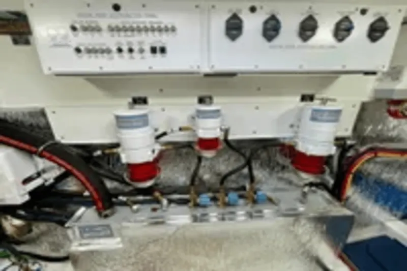 Slide: The Image of Cruisers Yachts 46 CANTIUS 2023 - 70