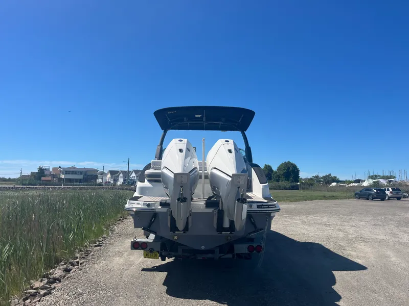Slide: The Image of Sea Ray SLX 280 Outboard 2026 - 1