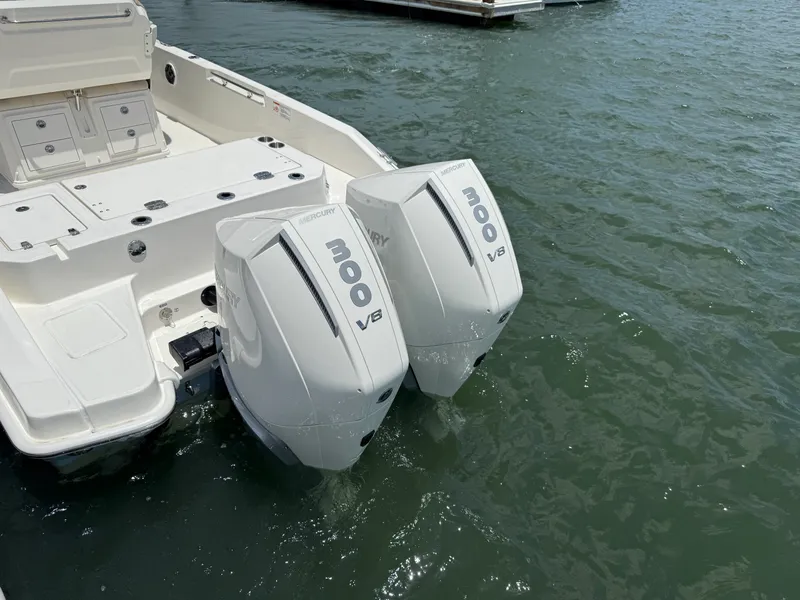 Slide: The Image of Boston Whaler 280 Dauntless 2026 - 6