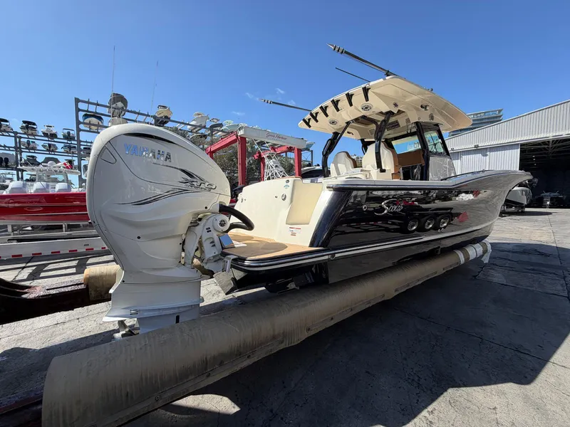 Slide: The Image of Scout 330 LXF 2021 - 3
