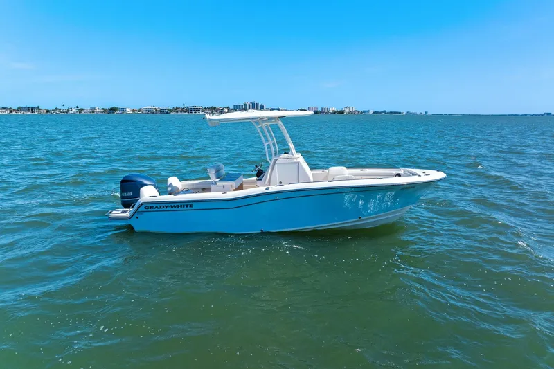 Slide: The Image of Grady-White FISHERMAN 216 2021 - 1