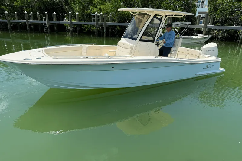 Slide: The Image of Scout 240 XSF 2026 - 15