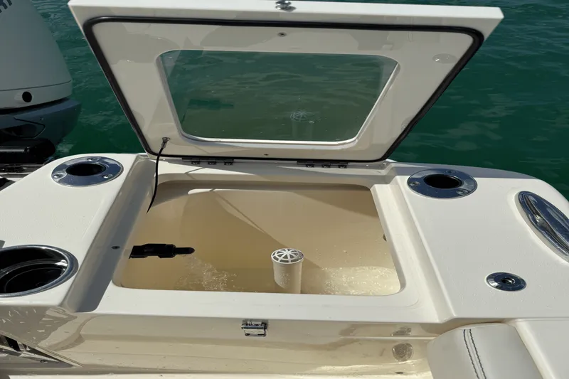 Slide: The Image of Scout 240 XSF 2026 - 5