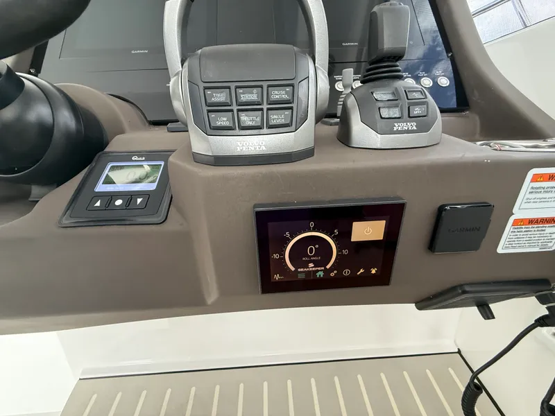 Slide: The Image of Azimut 45 ATLANTIS 2021 - 14