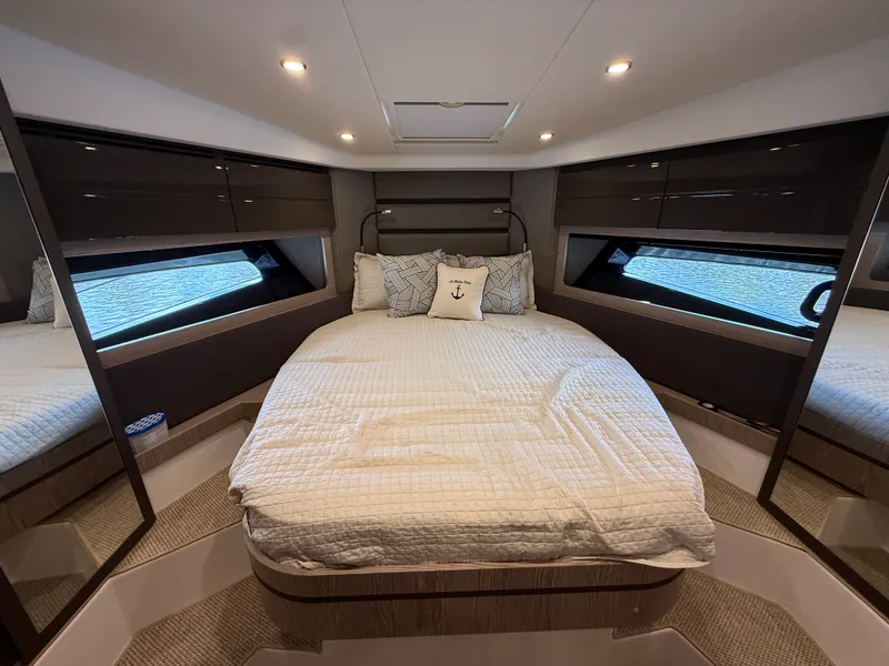 Slide: The Image of Azimut 45 ATLANTIS 2021 - 25