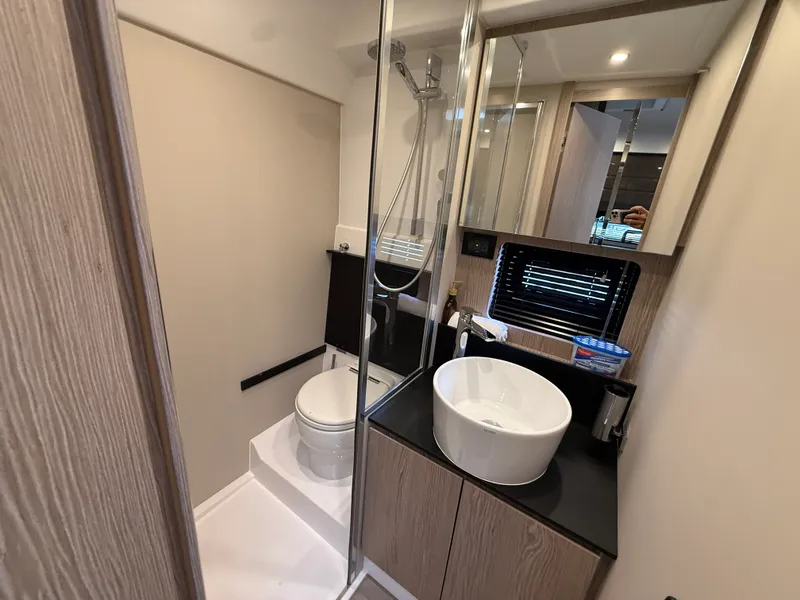Slide: The Image of Azimut 45 ATLANTIS 2021 - 30