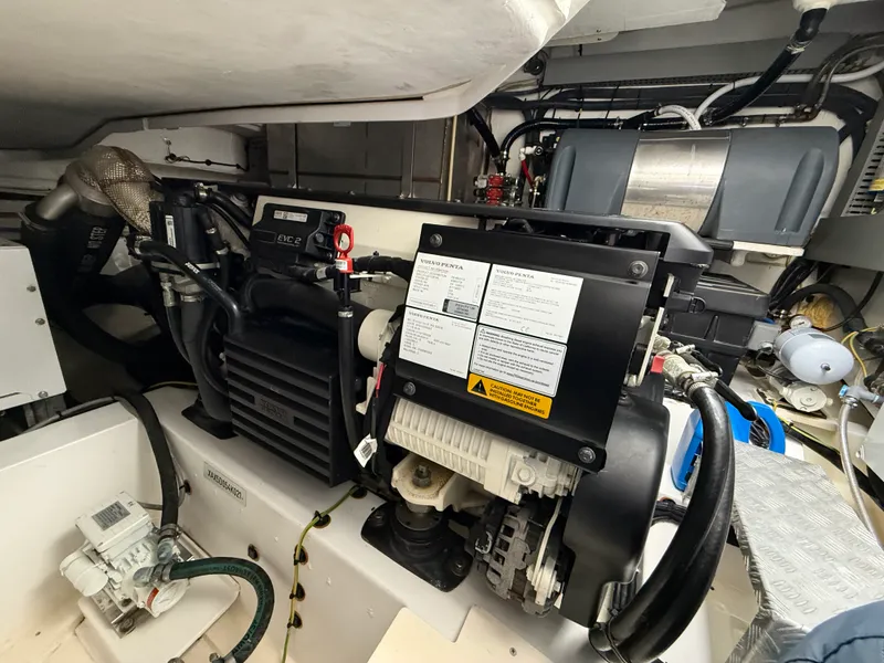 Slide: The Image of Azimut 45 ATLANTIS 2021 - 57