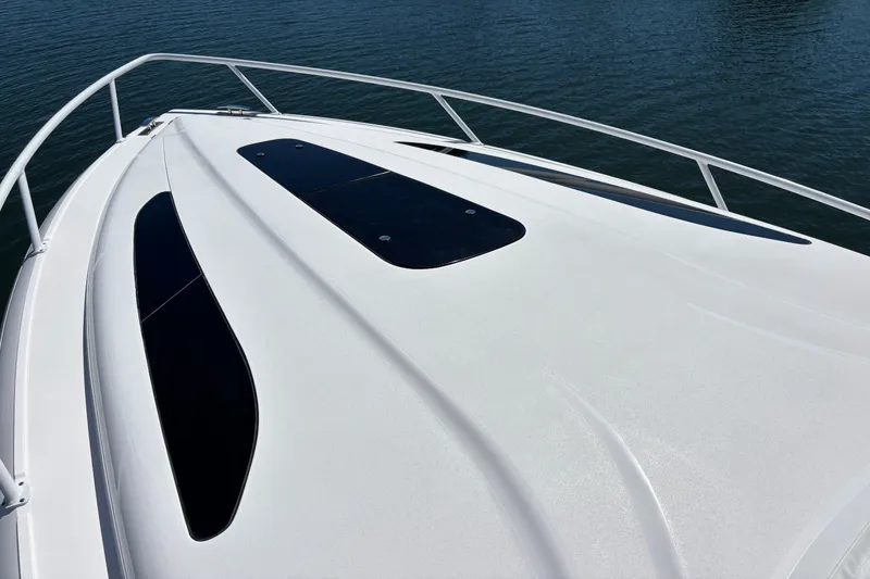 Slide: The Image of Intrepid 409 Valor 2021 - 3