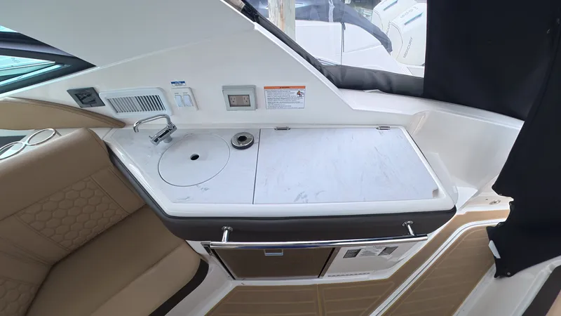 Slide: The Image of Sea Ray Sundancer 320 Outboard 2025 - 12