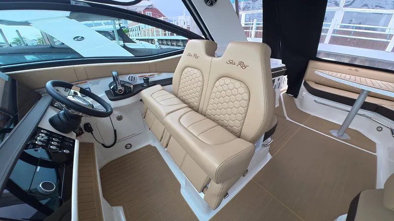 Slide: The Image of Sea Ray Sundancer 320 Outboard 2025 - 18