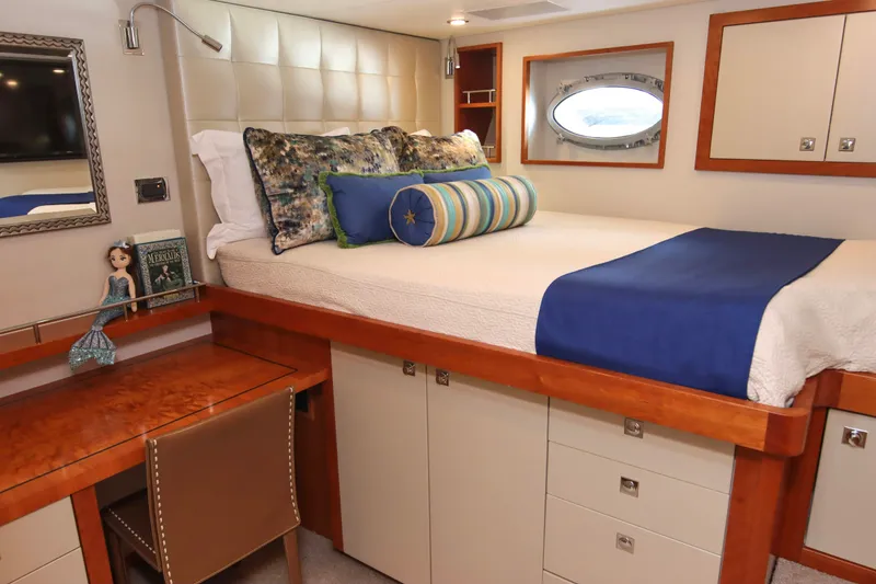 Slide: The Image of Barattucci Yachts 94 2003 - 64