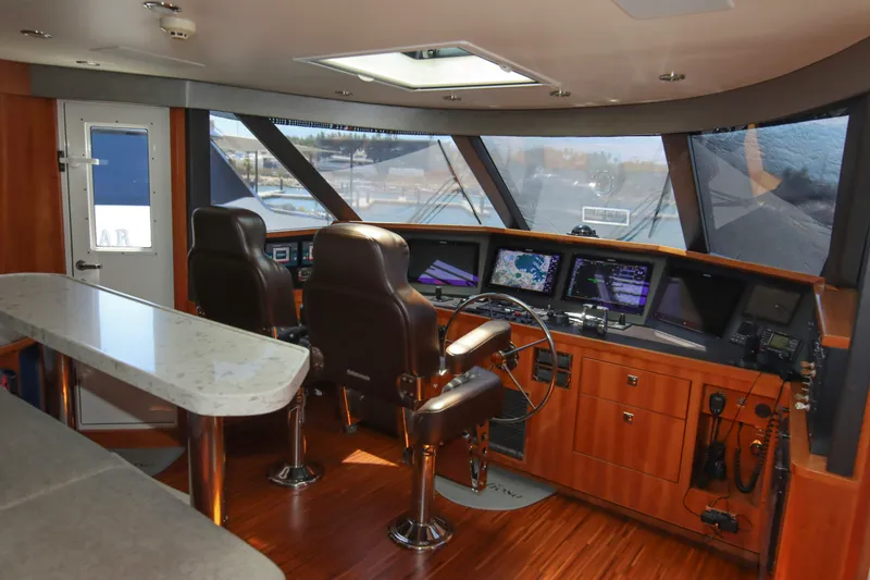Slide: The Image of Barattucci Yachts 94 2003 - 30