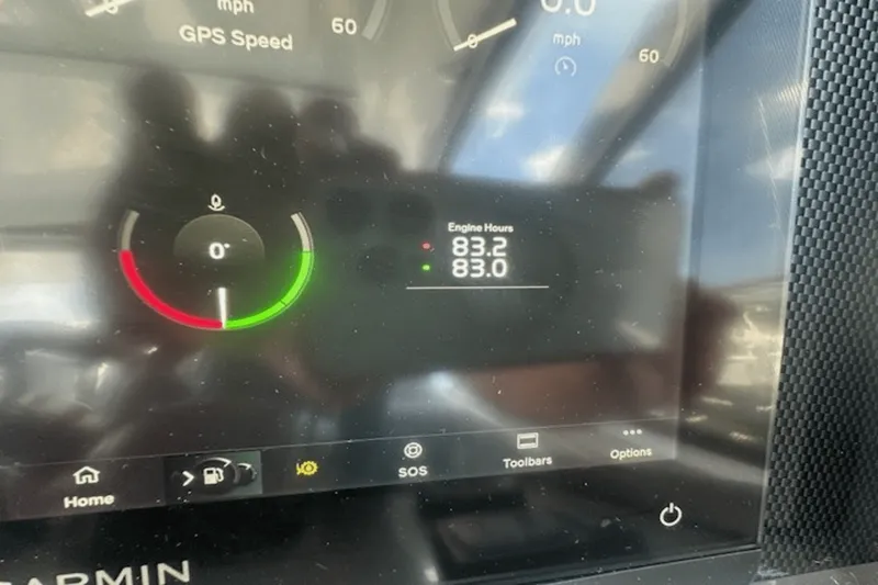 Slide: The Image of Cruisers 390 EXPRESS COUPE 2023 - 34