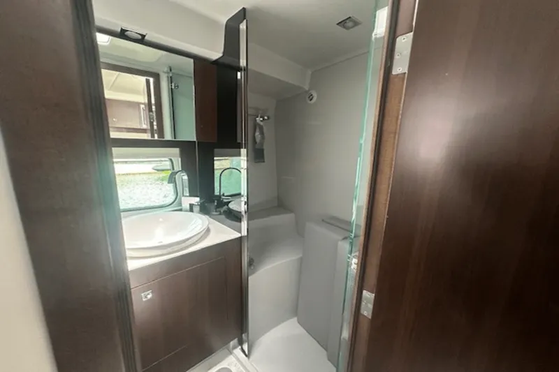 Slide: The Image of Cruisers 390 EXPRESS COUPE 2023 - 49