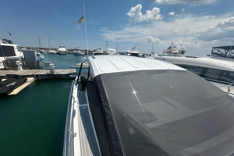 Slide: The Image of Cruisers Yachts 390 EXPRESS COUPE 2023 - 41