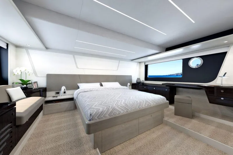 Slide: The Image of Master Stateroom - 6