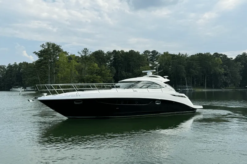 Slide: The Image of Sea Ray 410 SUNDANCER 2013 - 16