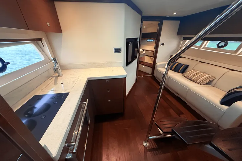 Slide: The Image of Sea Ray 410 SUNDANCER 2013 - 52