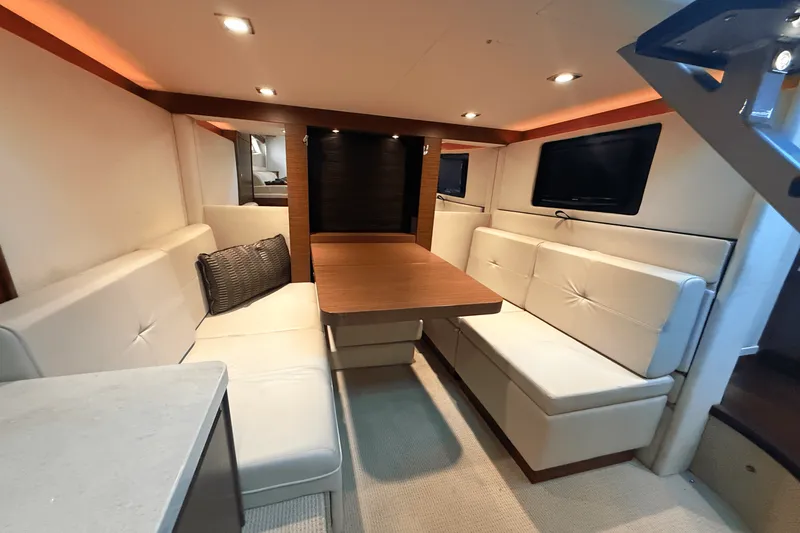 Slide: The Image of Sea Ray 410 SUNDANCER 2013 - 63