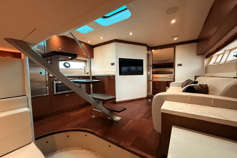 Slide: The Image of Sea Ray 410 SUNDANCER 2013 - 65
