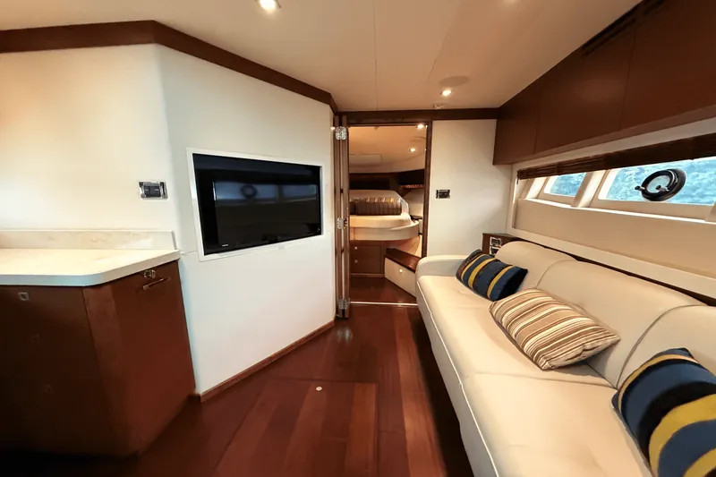 Slide: The Image of Sea Ray 410 SUNDANCER 2013 - 66