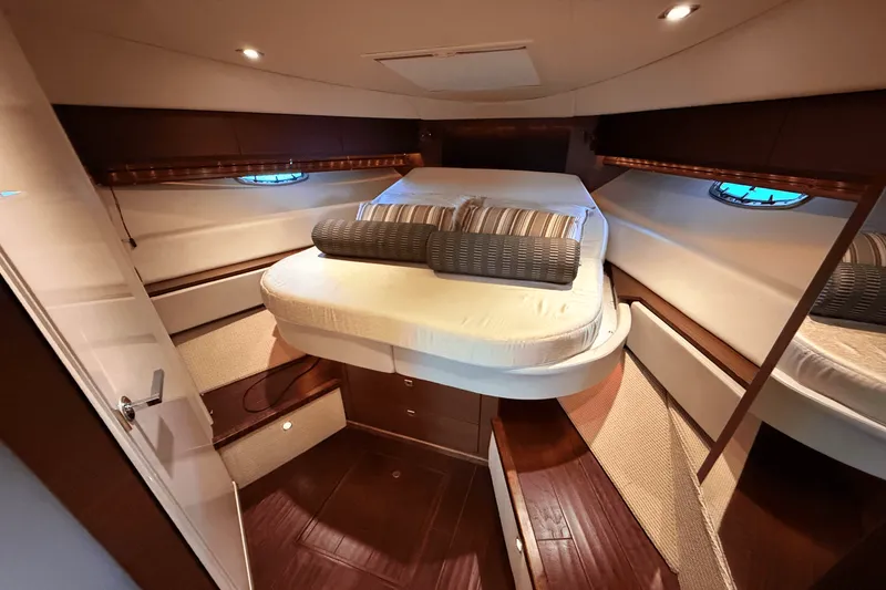 Slide: The Image of Sea Ray 410 SUNDANCER 2013 - 69