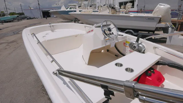 Slide: The Image of Boston Whaler 130 Super Sport 2026 - 7
