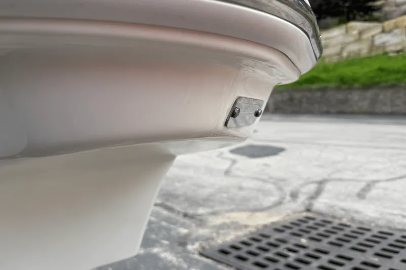 Slide: The Image of Boston Whaler 130 Super Sport 2025 - 10